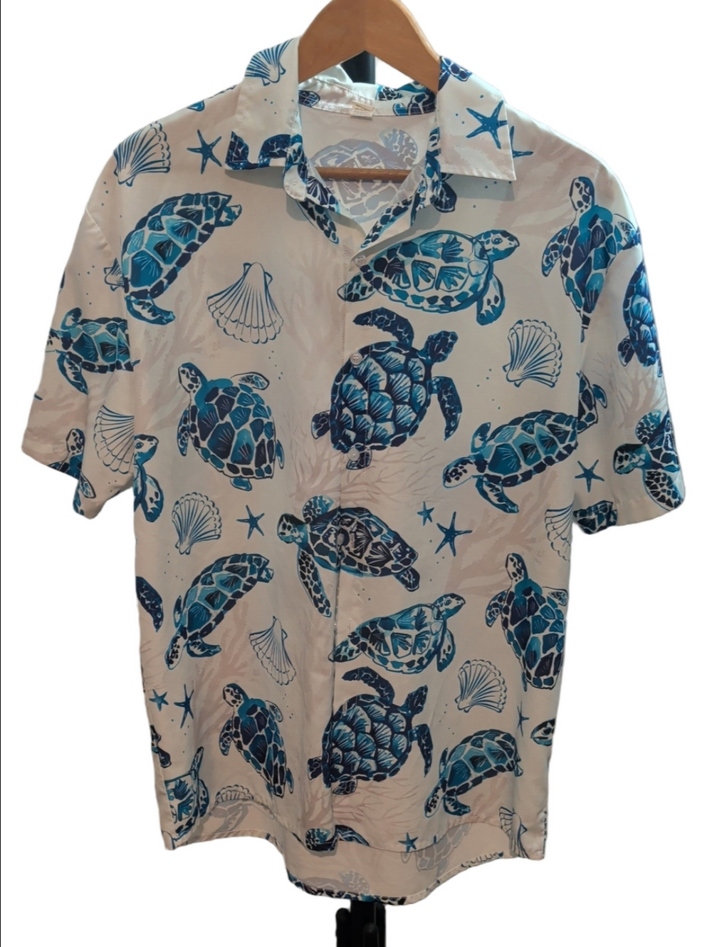 Men's White & Blue Sea Turtle Print Casual Button-Down Shirt